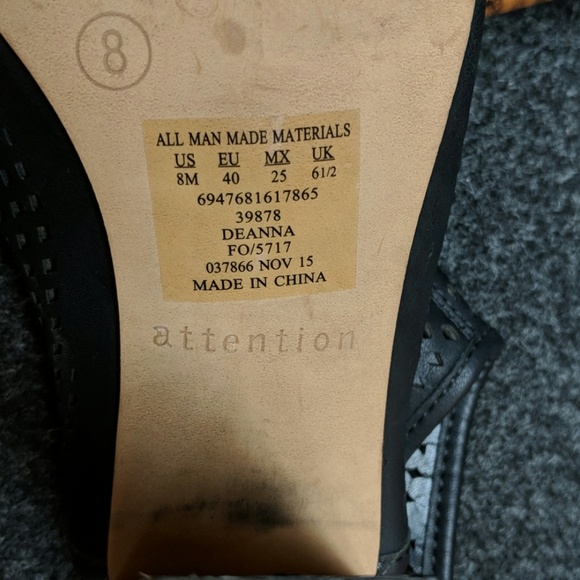 Attention sandals - Picture 7 of 7